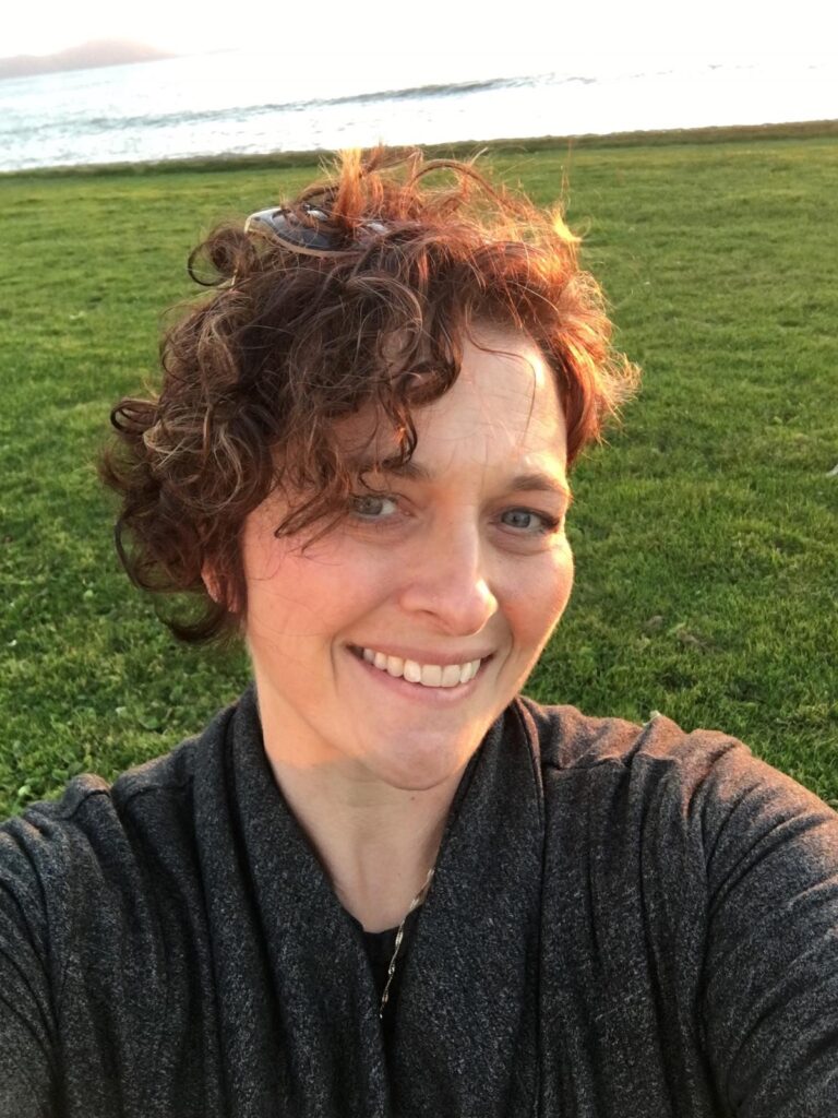 Skye Lives In England and Learned how to use a ventilator