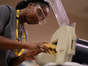 How to Become a Dental Assistant: Education and Training 